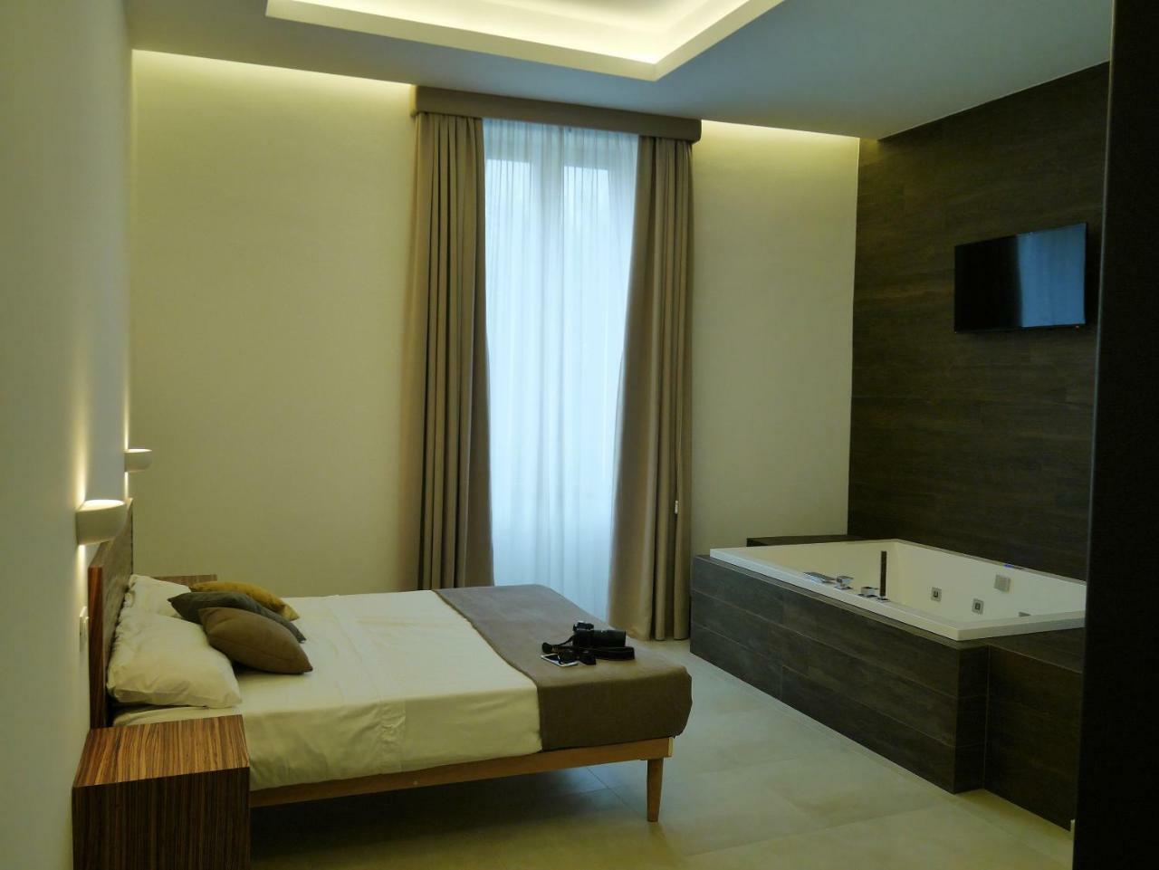 Palazzo San Lazzaro Bed and Breakfast Lecce Eksteriør billede